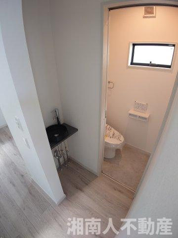 平塚市高浜台　新築戸建のトイレ|シンプルで使いやすいトイレです