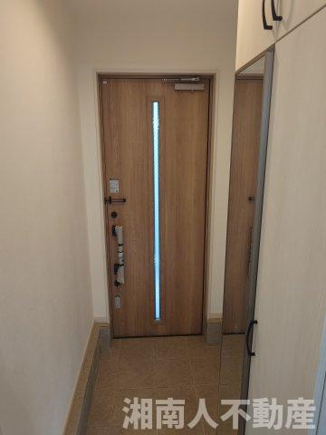 平塚市高浜台　新築戸建の玄関|毎日通る玄関はこちらです