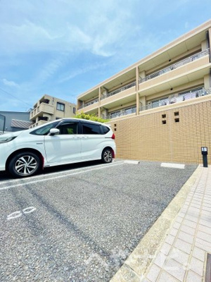 【駐車場】 | リブラ鶴羽 | ★駐車場
