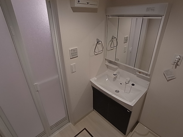 神戸市長田区神楽町５丁目の賃貸マンションの洗面所