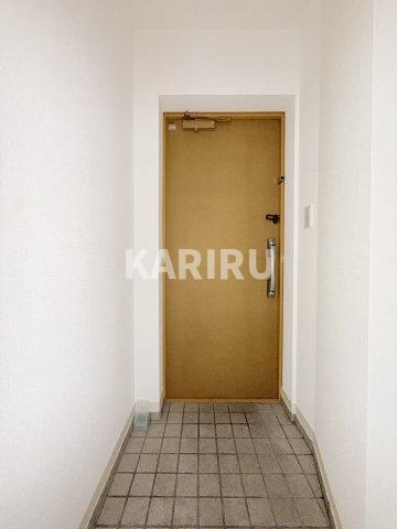 リアライズ鶴見諸口の玄関