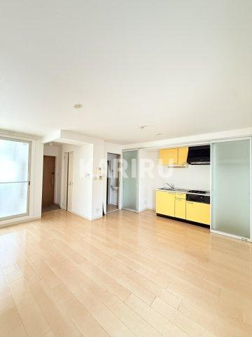 リアライズ鶴見諸口の居間・リビング