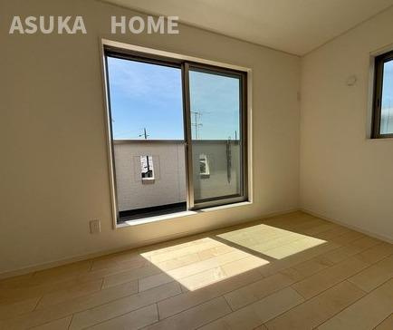 中希望ヶ丘新築戸建の洋室|使い勝手のいい洋室です