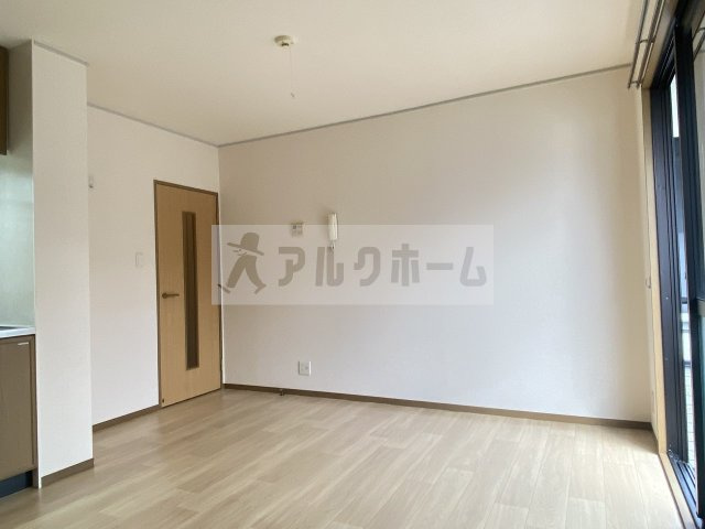 エトワールコート A棟の居間・リビング