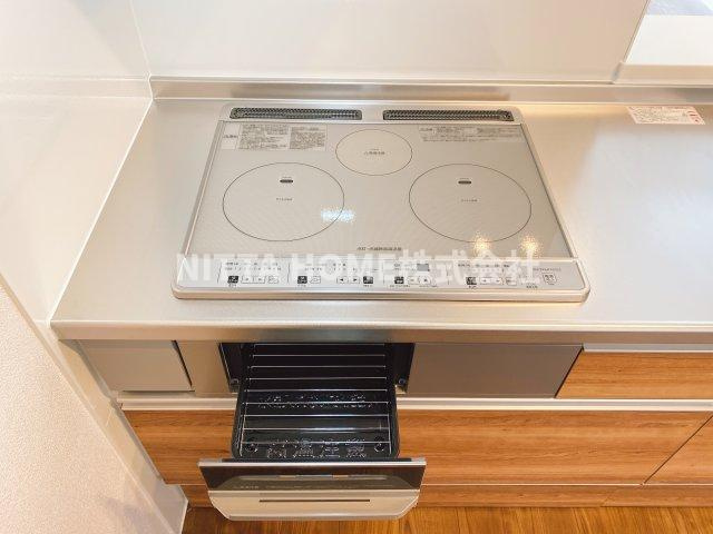 リジエール南屋敷Ⅲのキッチン|ガスコンロ付きでお料理の幅も広がります(*^^)