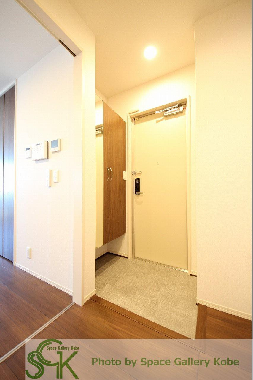 アンティークショコラⅢ番館の玄関