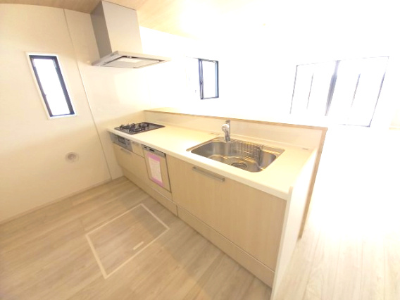 水戸市河和田　1期のキッチン|開放感のある空間でお料理～うれしい食洗器付きです！短家事に繋がり～家事もラク～！！