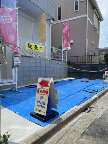 川越市志多町3LDK+カースペース付き　新築戸建ての駐車場