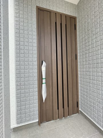 川越市志多町3LDK+カースペース付き　新築戸建ての玄関