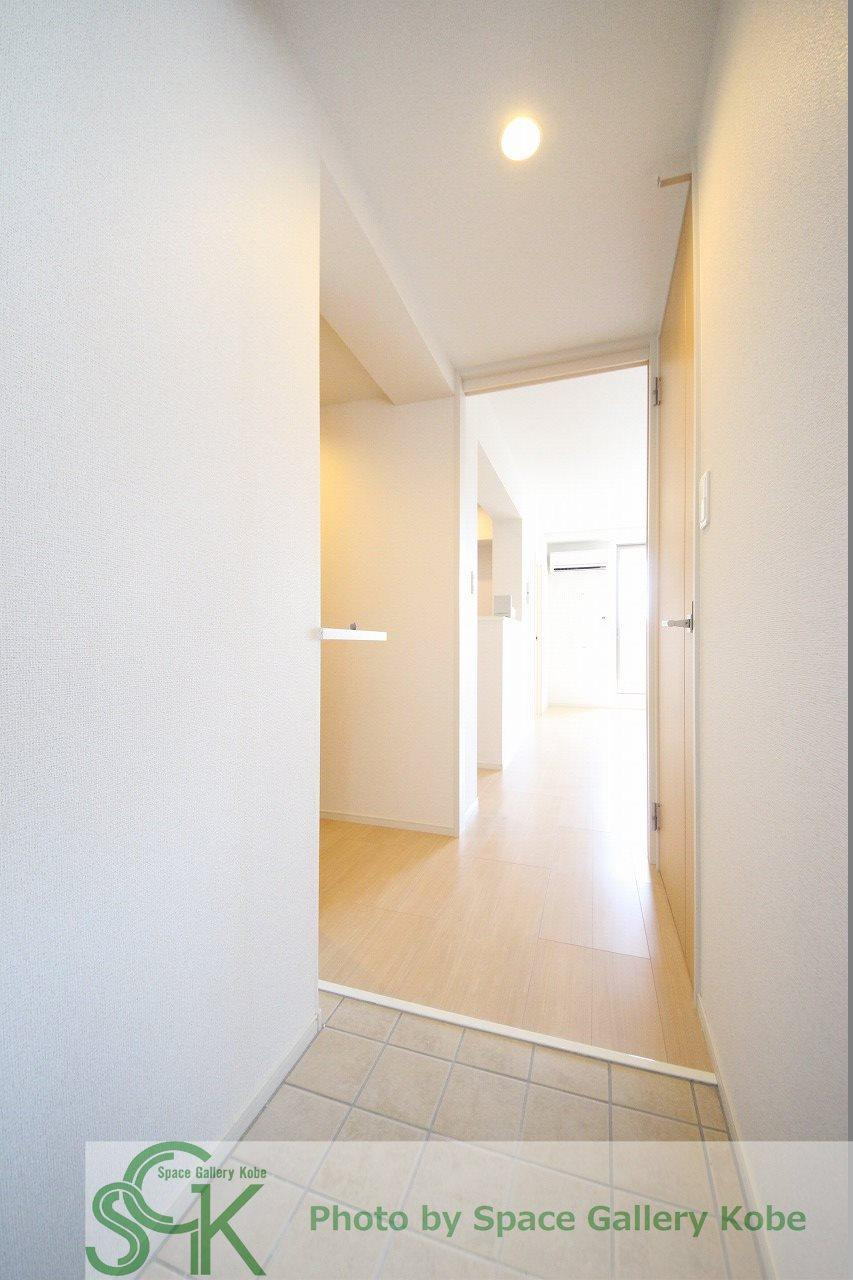 ラ　スリジェ　ジュニアⅡの玄関|※お部屋により仕様が異なる場合があります。