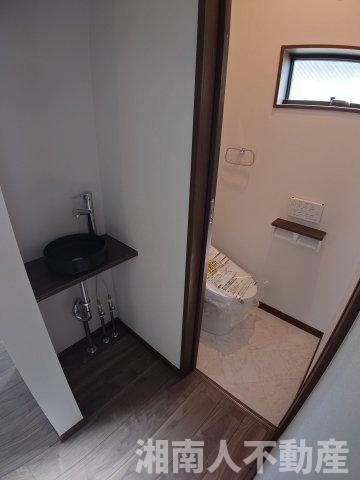 平塚市高浜台　新築戸建のトイレ|清潔感のあるトイレです