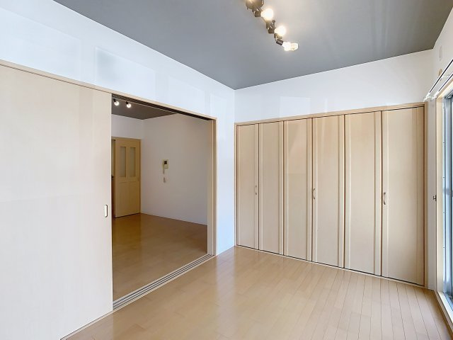 ブルーナ田園の居間・リビング