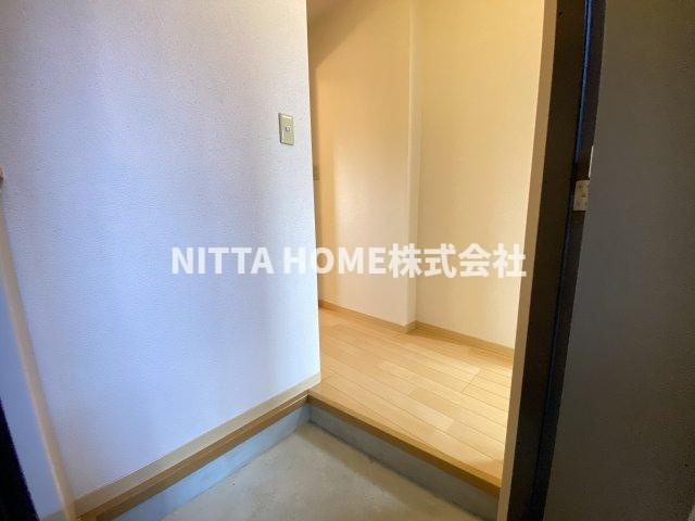 ハル・フォーレⅠ・Ⅱのエントランス|清潔感のあるエントランスです♪
