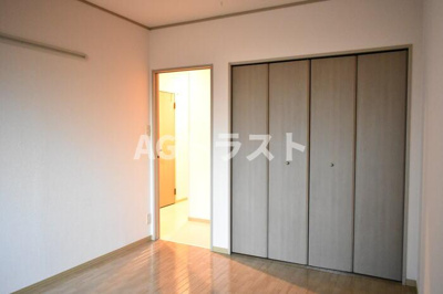 【洋室】 | サイレントレジデンス