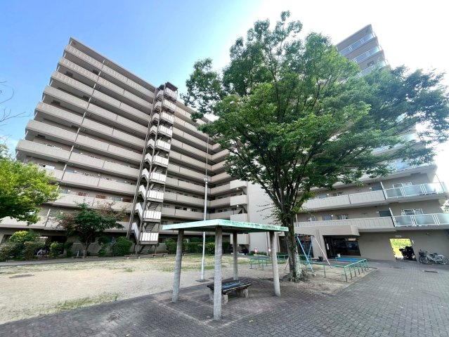 京阪「丹波橋」駅徒歩１6分◆東高瀬川を望むリフォーム済み３ＬＤＫ住戸◆丹波橋日光ハイツの外観|外観