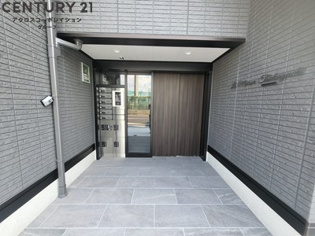 La Maison 塚口のエントランス