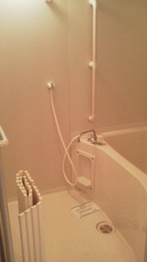 バストイレセパレートのシンプルな浴室です