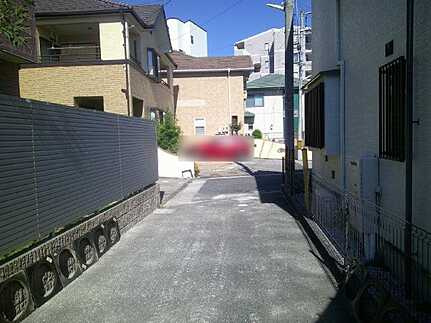 府中町八幡1丁目の周辺