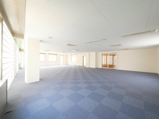 メディカル学園前のロビー