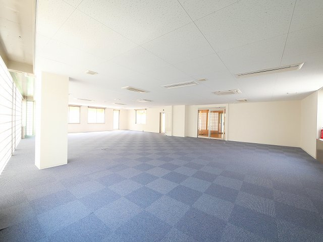 メディカル学園前のロビー