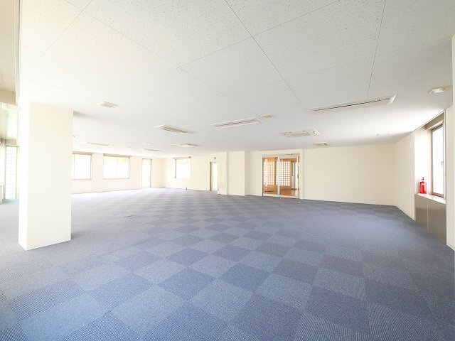 メディカル学園前のロビー