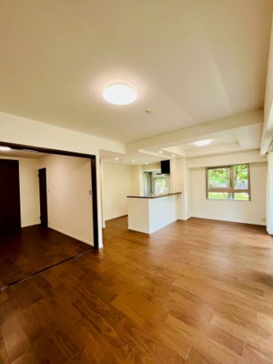 【居間・リビング】 | ステイツ城東グランプレイス | LDK（約17.3帖）：