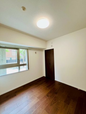 【洋室】 | ステイツ城東グランプレイス | 洋室（約5.0帖）