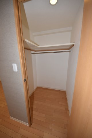 アーデンタワー靭公園の収納