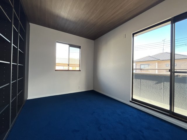 守山市金森町 中古戸建 天然木フルリノベーションの洋室