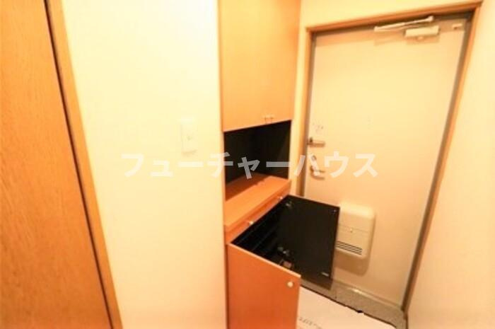 カーサヴィオレッタ　Aの玄関