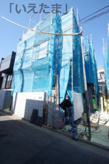 【外観】 | 【仲介手数料無料！！】川崎市麻生区多摩美1丁目　新築戸建て（全4棟）3号棟　4480万円 | 令和7年6月29日撮影　3号棟付近