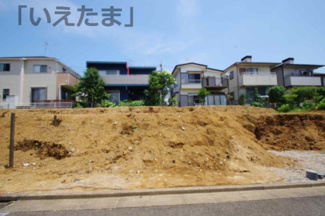 【外観】 | 【仲介手数料無料！！】川崎市麻生区多摩美1丁目　新築戸建て（全4棟）3号棟　4780万円 | 令和7年6月29日撮影　3号棟付近