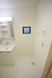 【ランドリースペース】 | 【仲介手数料無料！！】川崎市麻生区多摩美1丁目　新築戸建て（全4棟）3号棟　3980万円