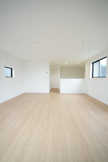 【居間・リビング】 | 【仲介手数料無料！！】川崎市麻生区多摩美1丁目　新築戸建て（全4棟）3号棟　3980万円