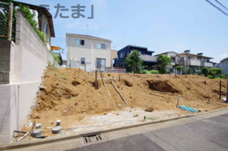 【外観】 | 【仲介手数料無料！！】川崎市麻生区多摩美1丁目　新築戸建て（全4棟）3号棟　4780万円 | 1号棟付近