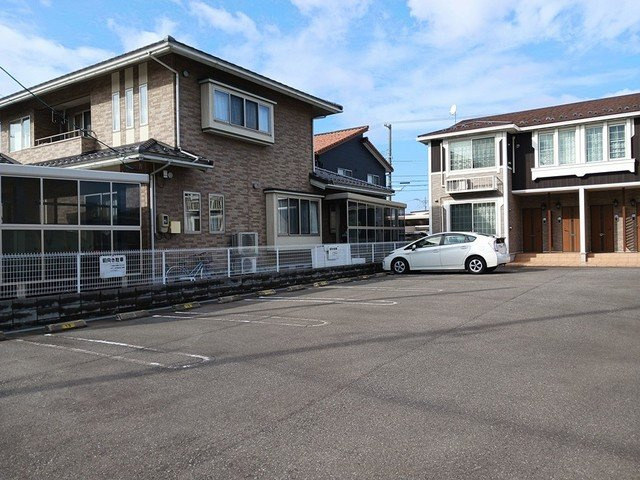 ハミング　ライフ　Ⅰの駐車場