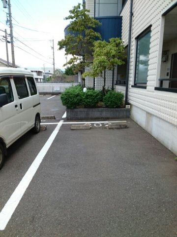 Ｔ．レックスの駐車場