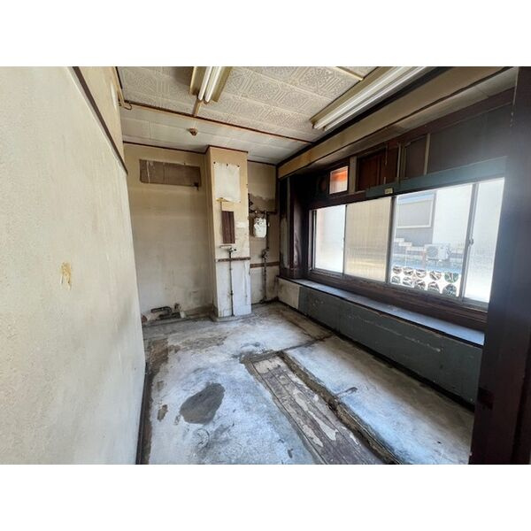 大阪市淀川区木川西４丁目の店舗一部の内装