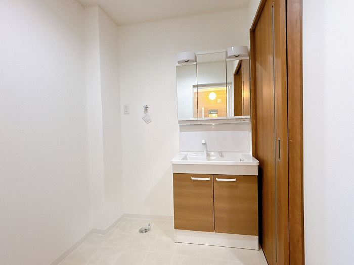 豊田市乙部ケ丘4丁目の独立洗面台