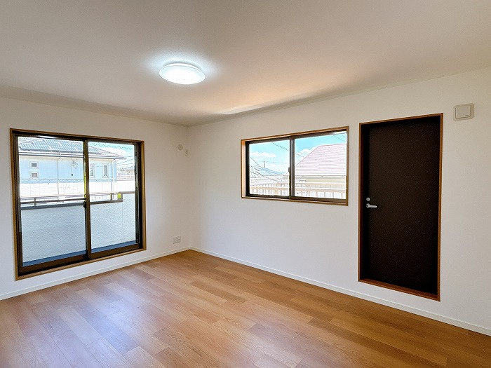 豊田市乙部ケ丘4丁目の洋室
