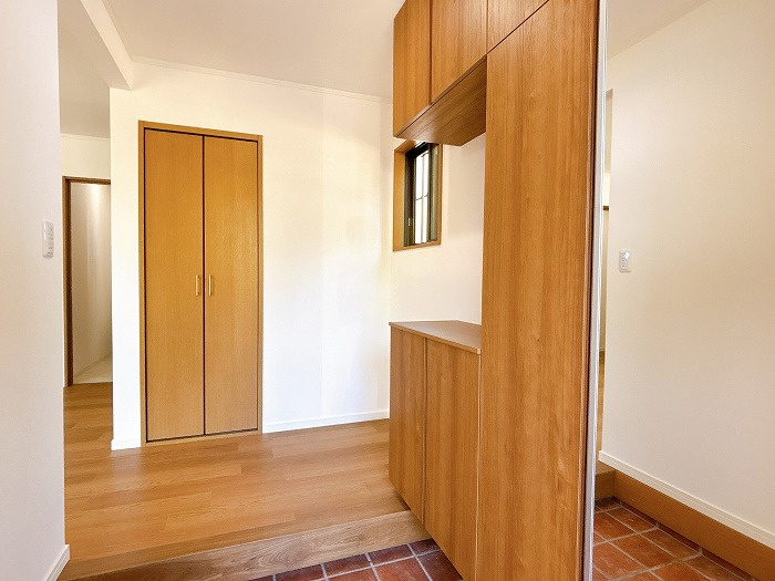 豊田市乙部ケ丘4丁目の玄関