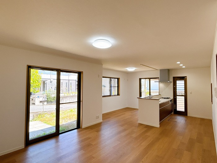 豊田市乙部ケ丘4丁目の居間・リビング