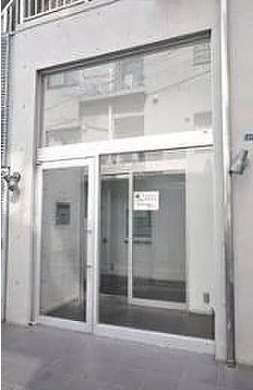 アコルデ神宮前のエントランス