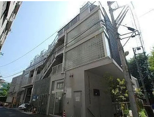 アコルデ神宮前の外観