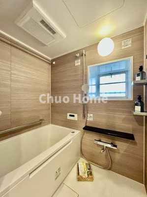 【駐車場】 | 南砂四丁目住宅 | 【敷地内駐車場】最新の空き状況や費用などの詳細は担当スタッフまでお問い合わせください。