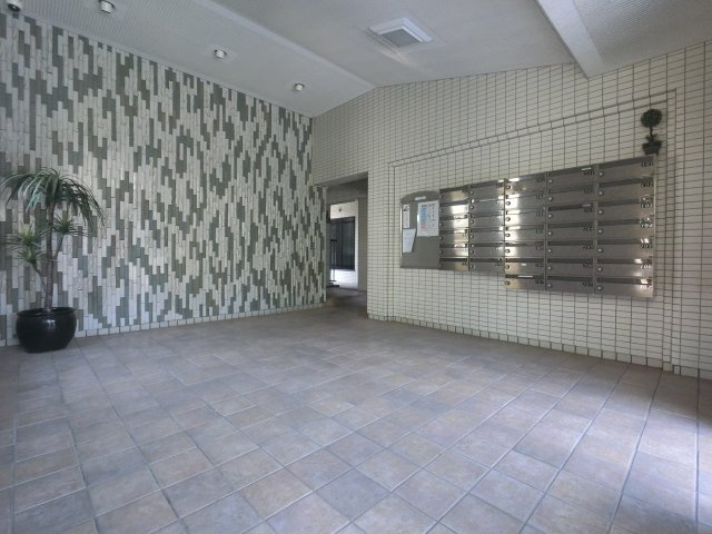 ソシアル末広のエントランス