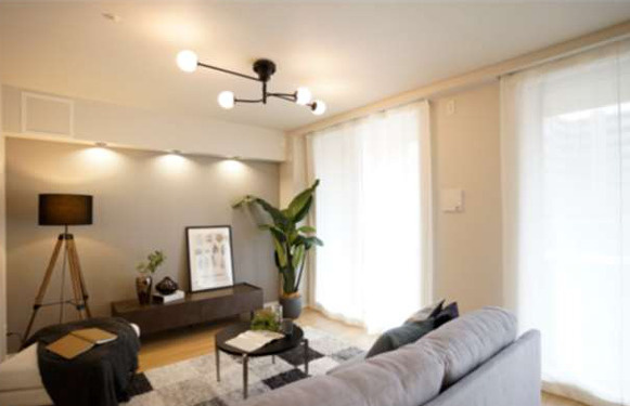 エルヴェール神戸本山アーバンライフの居間・リビング