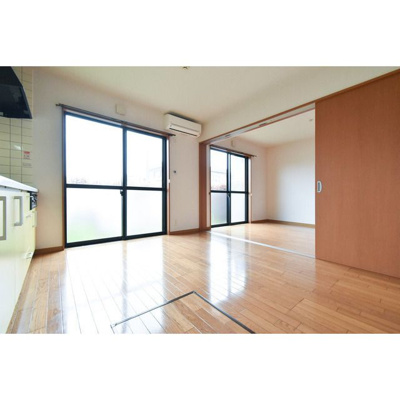 【居間・リビング】 | ステーションタウン大善寺Ⅱ 