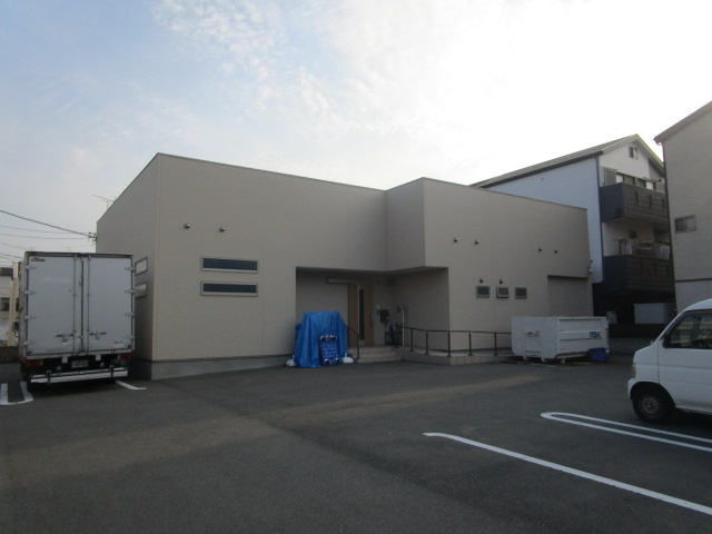 門真市下馬伏町の倉庫の外観