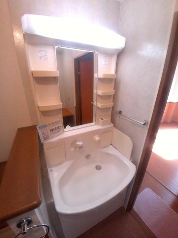 アヴェクアンシエンの洗面所